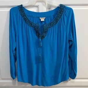 Ariat Bright Blue Brown Embroidered Neckline Blouse Top Women’s Size Medium
